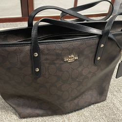 Coach Purse. Brown/black