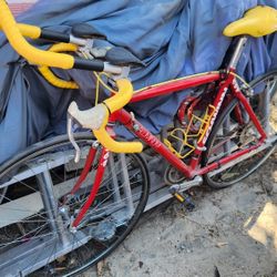 Vintage Schwin Road Bike 564