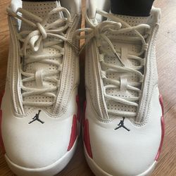 Jordan Retro 14  Cherry Size 13
