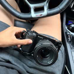 Sony a6100 Mirroless Camera W Lens And Smallrig