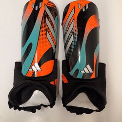 ADIDAS KIDS SOCCER SHIN GUARDS SIZE XSMALL