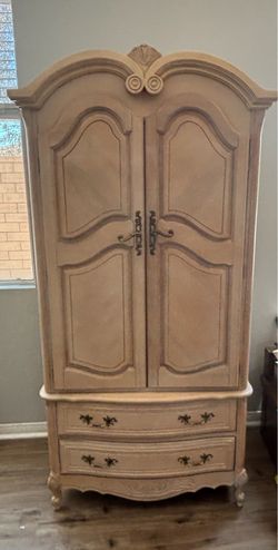 Armoire