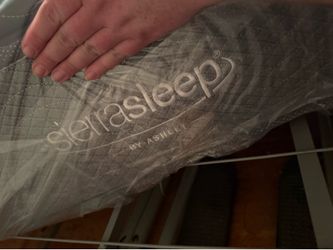 New 12in King SierraSleep Mattress
