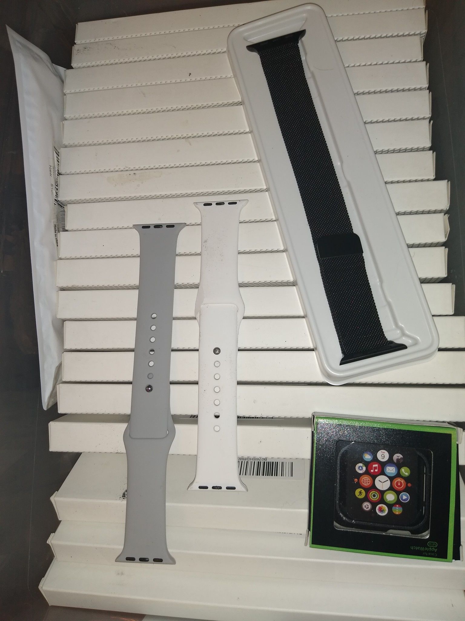 Apple watch phone bands .Buy all at 10.00 or 20.00 ea by singles 2 ladies the rest are mens