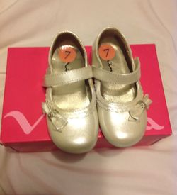Toddler Girls' Nina Dress shoes size 7M!