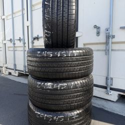 245/45/17 Good Year Set Of 4