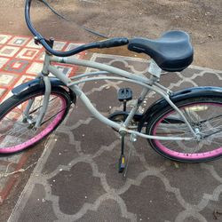 Bike Beach Cruiser 24inch Very Good Tires And New Tubes  & New  Comfortable  Seat Evrything Is Perfect 