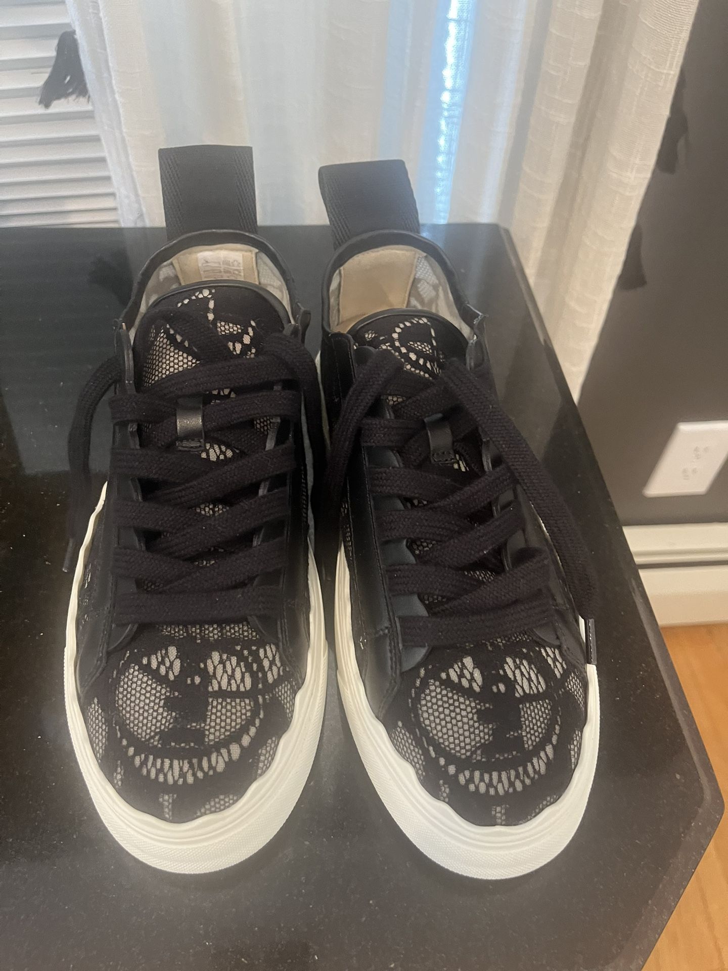 Chloe Sneakers Size38. New