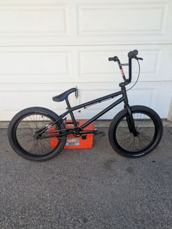 FREE AGENT BMX BIKE 20"