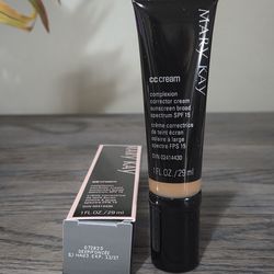 Mary Kay CC Cream Deep Foundation NEW EXP 12/2027