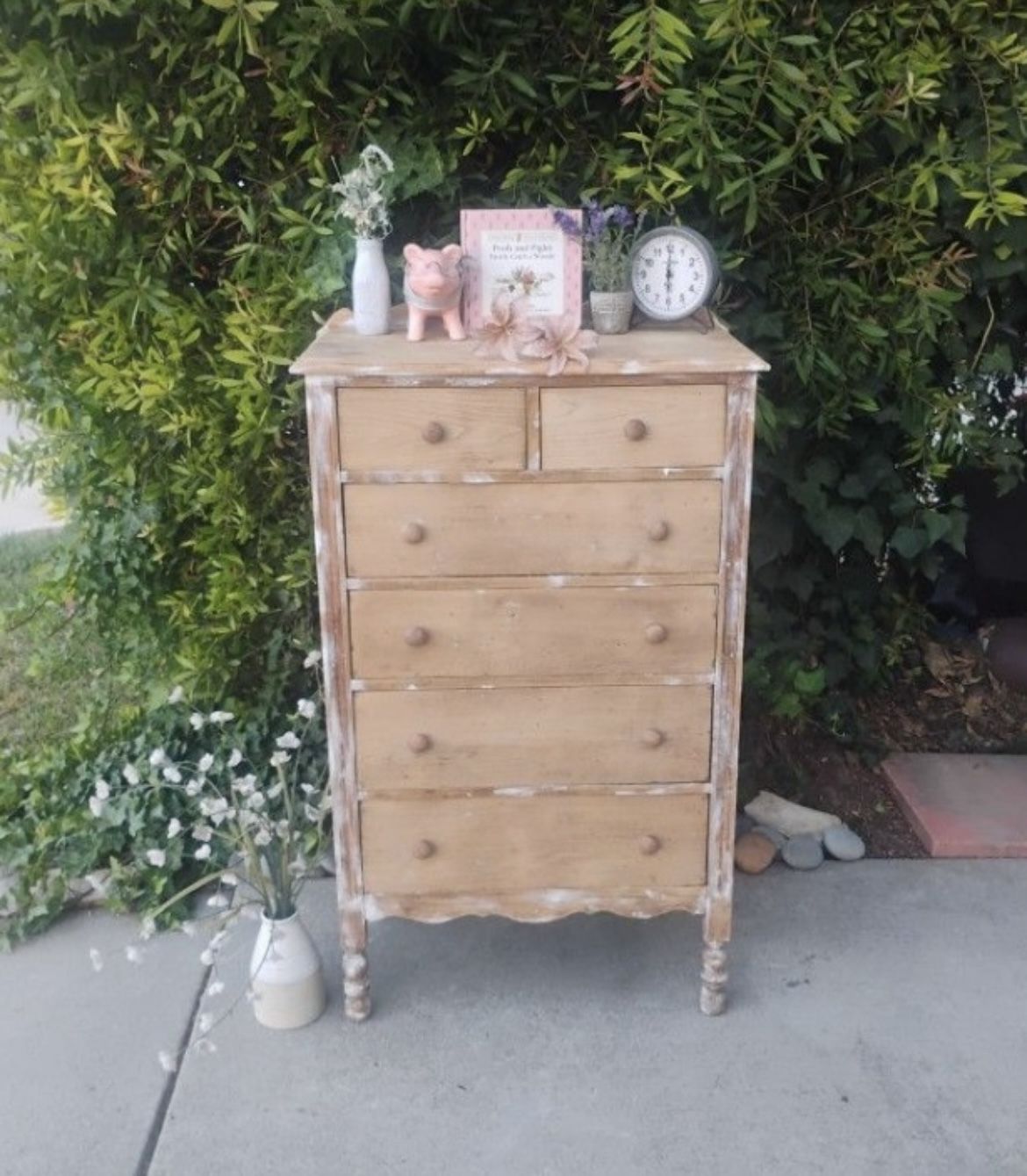 Narrow dresser vintage cutie, 28 Wide, 16 1/2 Deep, 48 1/2 Tall