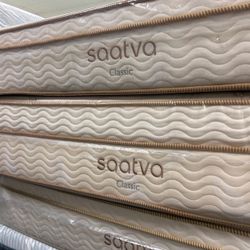 Saatva Classic Queen Mattress