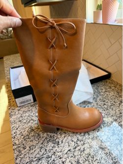 Lace chestnut brown boots 7.5