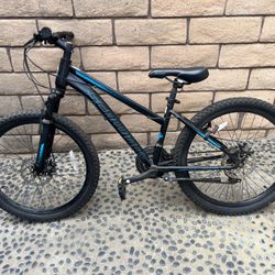 Schwinn 24” Wheel 21 Speed Sidewinder Mountain Bike Bicycle 