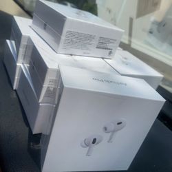 BLUETOOTH HEADPHONES 