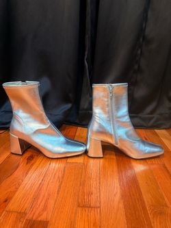Silver Platforms
