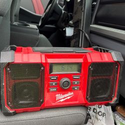m18 milwaukee jobsite radio