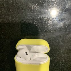 AirPods