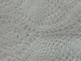 white plastic table cloth for dining table