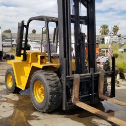 Cat All Terrain 6000 Lb Forklift 