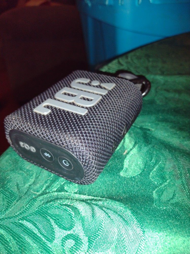 JBL Go 3 