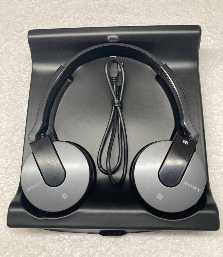 SONY MDR-ZX550BN Wireless Bluetooth Noise Cancelling Headphones