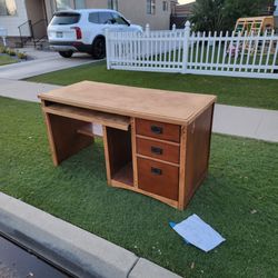 Free Desk