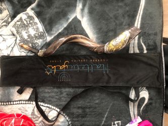 Decorated Shofar with Velvet Carrying Bag