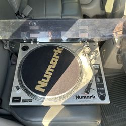 Numark Direct Drive High Output Turntable