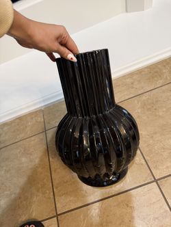 Black decorative vase