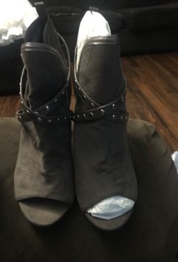 New heels size 6.5