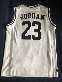 Boys Jordan jersey