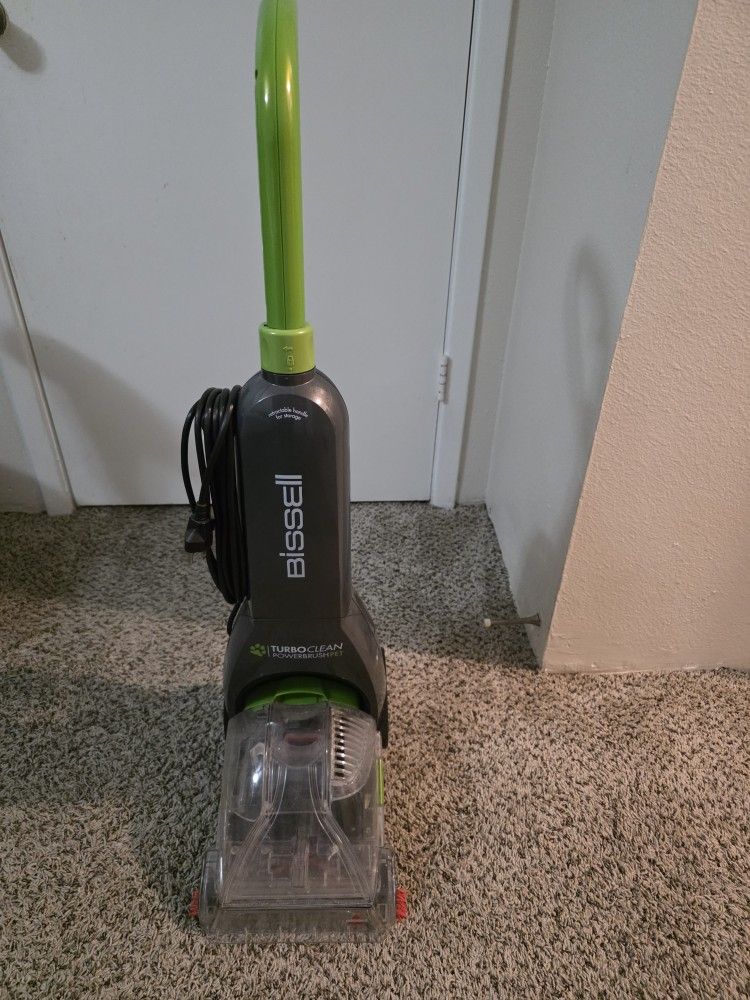 Carpet Cleaner β Furniture cleaner - Used Like New!