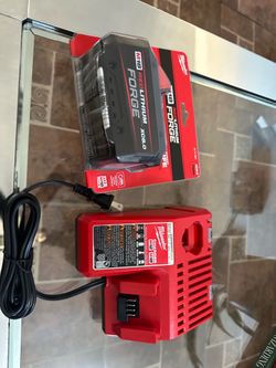 Milwaukee XC8 Forge Battery & Charger