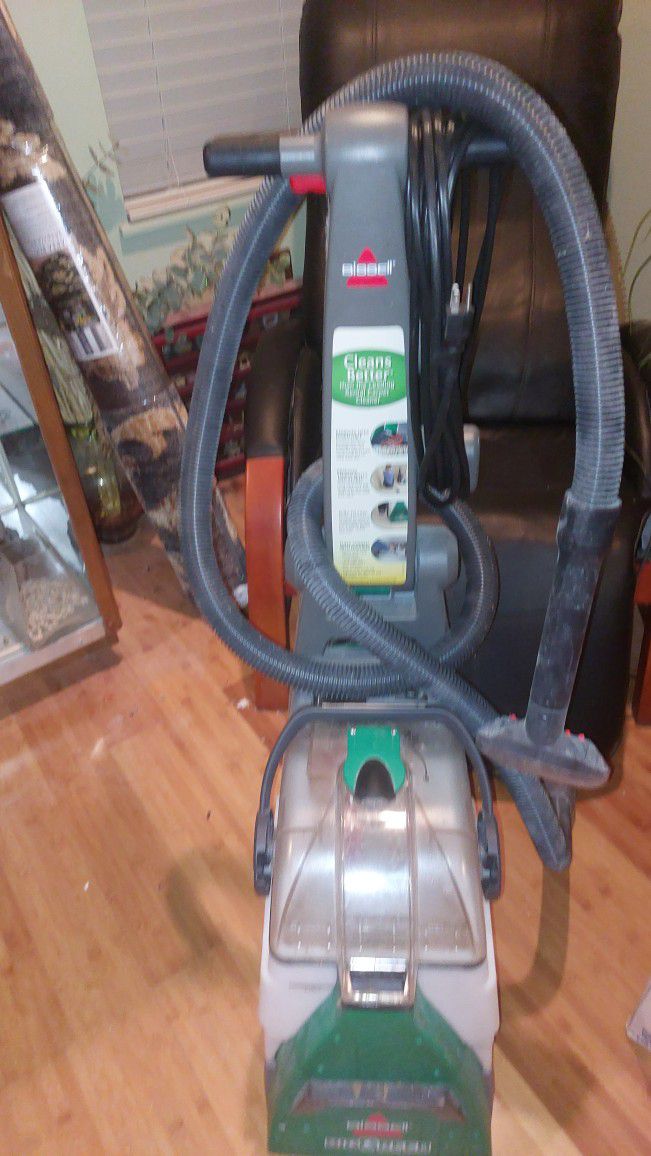 Heavy Duty Bissell Big Green Carpet Cleaner 