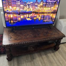 Coffee Table/ Tv Stand