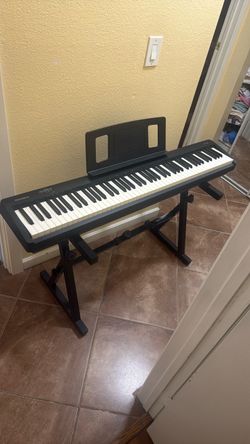 Roland FP-10 Digital Piano – 88 Weighted Keys + Stand & Pedal