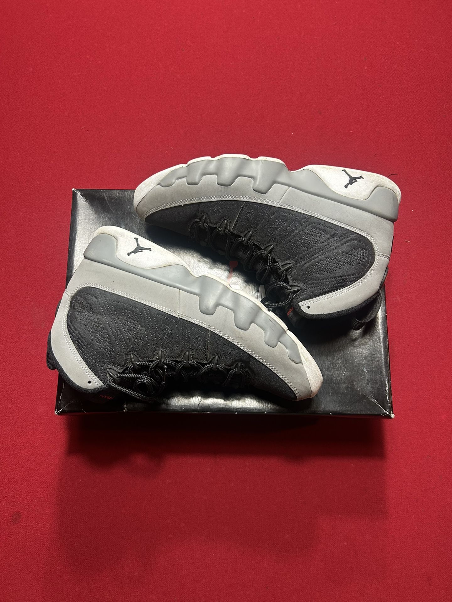 Men's Jordan 9 Retro Particle Grey Black/University Red (CT8019 060)