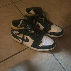 Jordan 1 Mid Sonics