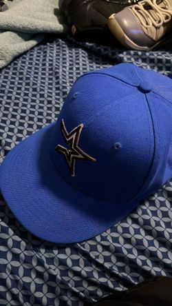 Fitted hat