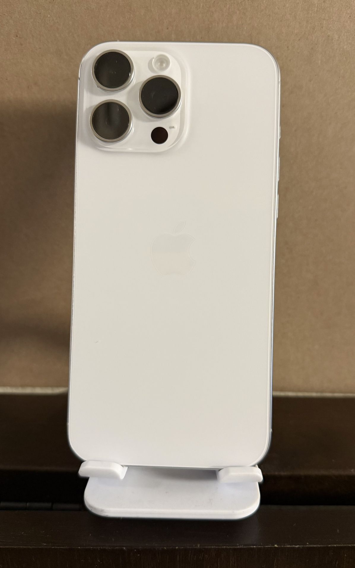 iPhone 16 Pro Max 256GB  T-Mobile/Metro $840 LIKE NEW