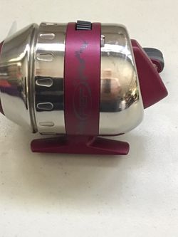 R2F fishing reel