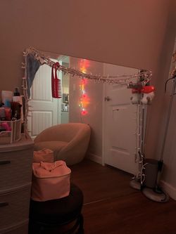 40x42 In Mirror