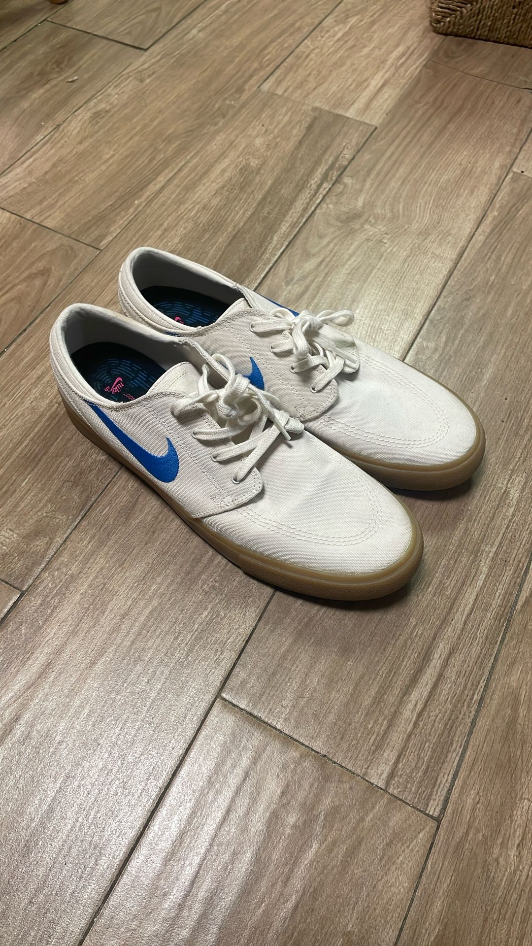 Nike SB Janoski Shoes