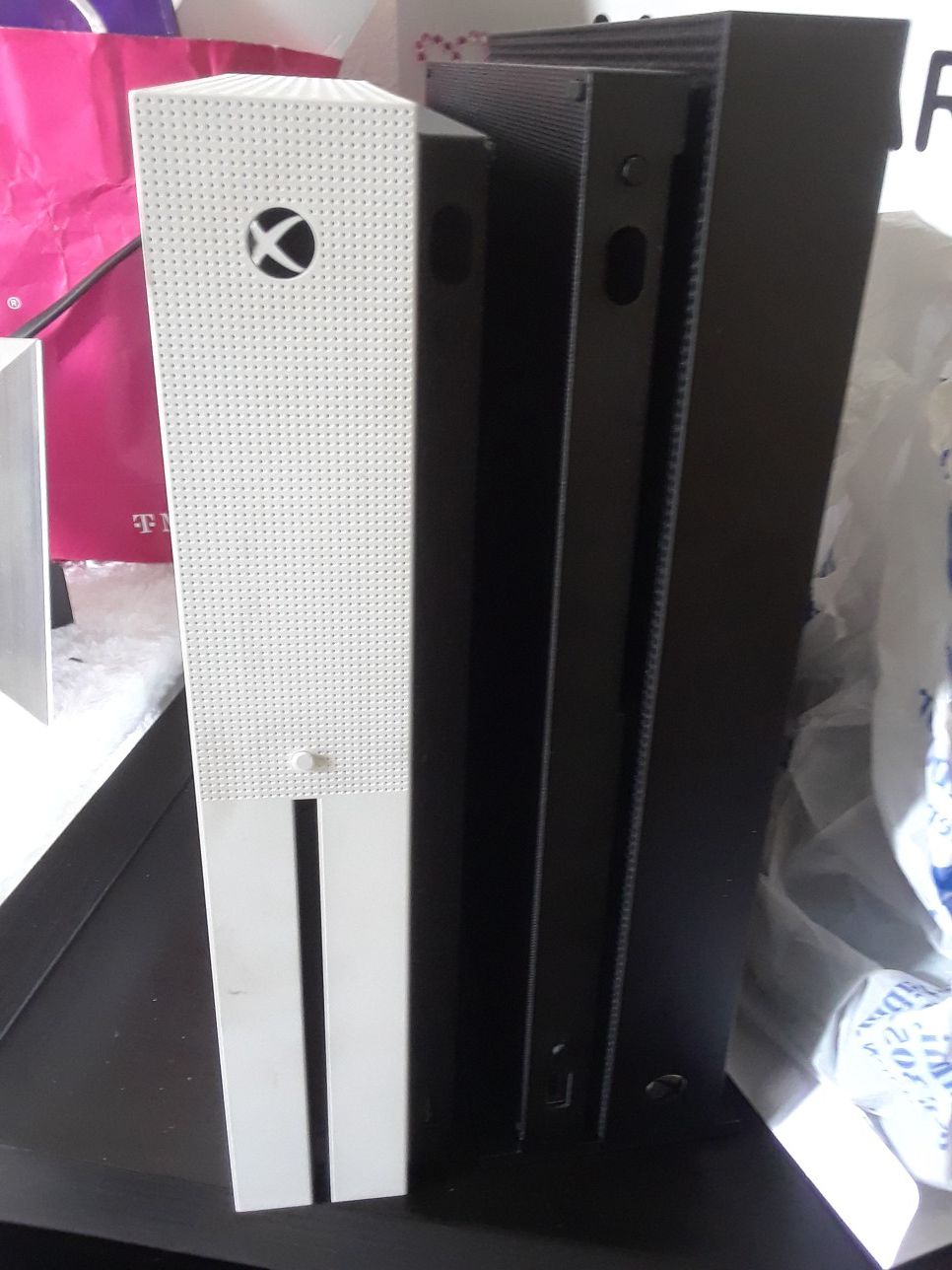 Xbox One S and Xbox One X
