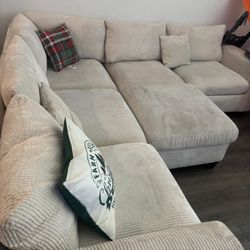 Sofa *MOVING OUT NEED IT GONE ASAP*