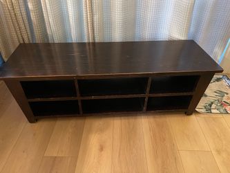 Entertainment center/coffee table