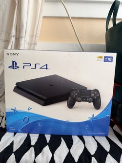 PS4 Slim 1TB