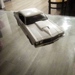 1969 Chevy CHEVELLE SS SCALE 1/24
