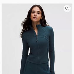 Lululemon Women’s Size 4